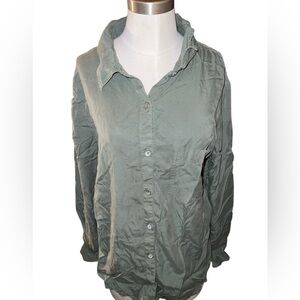 AERIE | WOMENS LONG SLEEVE BUTTON DOWN SHIRT MED